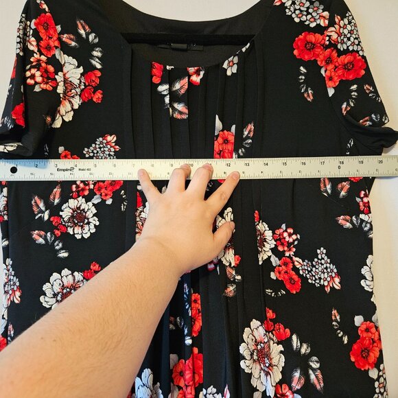 Perceptions Short Sleeved Floral Border Print Shift Dress Pleat Bodice Size XL - Picture 7 of 7